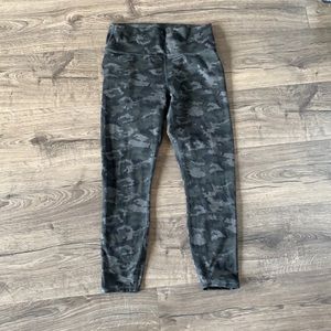 Camo fabletics leggings